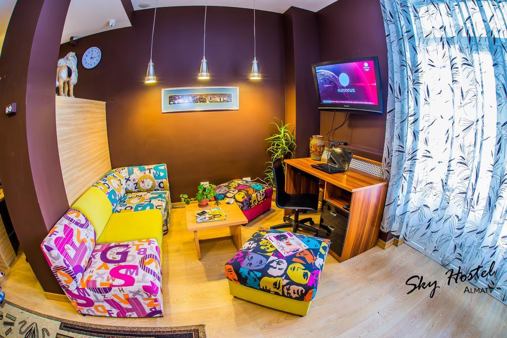 אלמטי Sky Hostel חדר תמונה